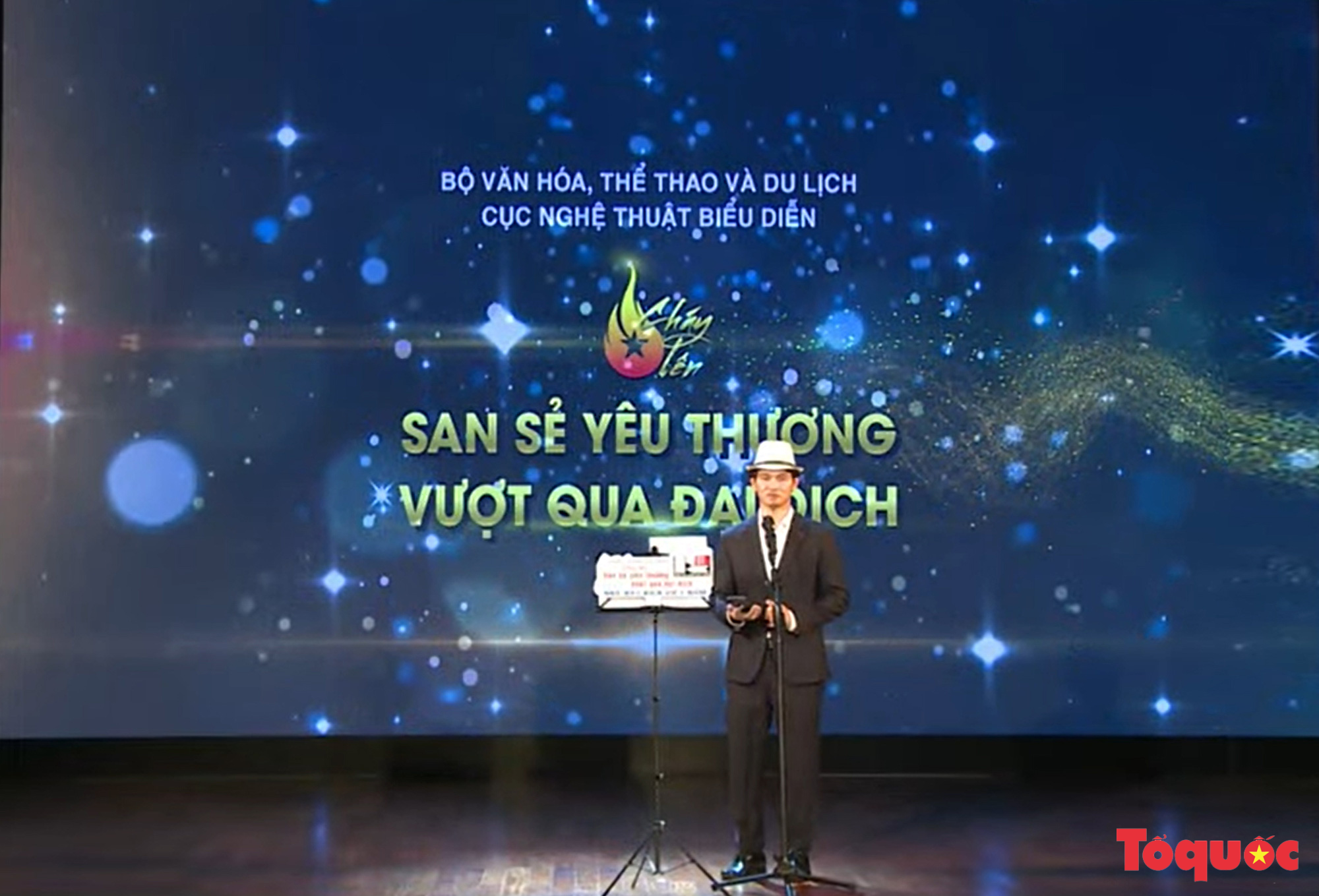 Chương trình nghệ thuật online "Cháy lên 2" tiếp nối tinh thần san sẻ yêu thương, vượt qua đại dịch  - Ảnh 1.