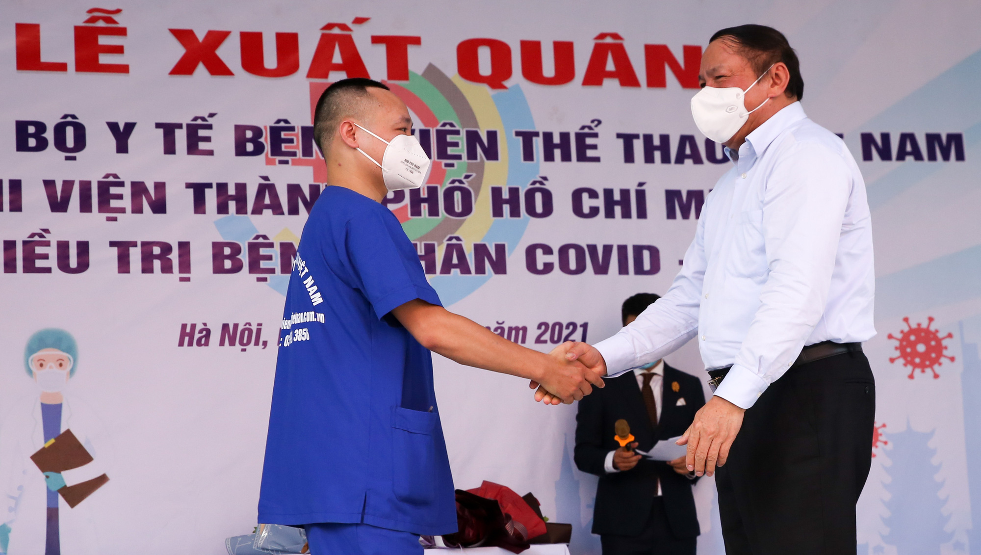 Bệnh viên Thể thao Việt Nam xuất quân tăng cường lực lượng vào miền Nam chống dịch - Ảnh 12.
