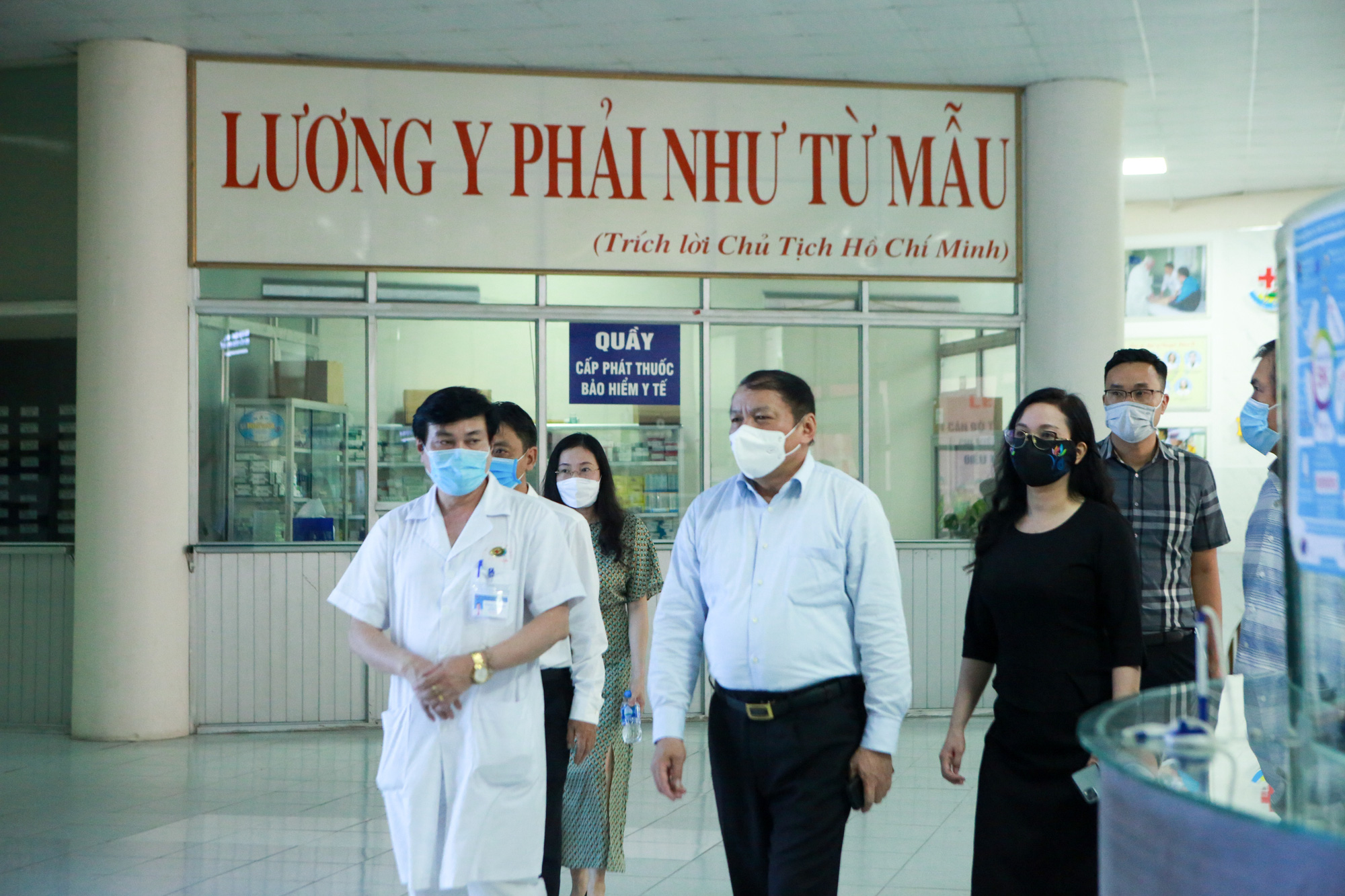 Bệnh viên Thể thao Việt Nam xuất quân tăng cường lực lượng vào miền Nam chống dịch - Ảnh 2.