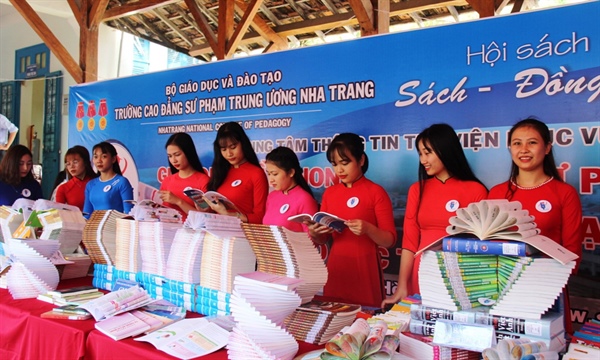 Khánh Hòa có 20 bài thi xuất sắc vào Chung khảo cuộc thi Đại sứ văn hóa đọc - Ảnh 1.