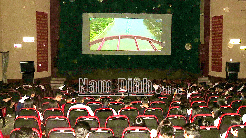 Nam Định: Đẩy mạnh thực hiện Chiến lược "Phát triển điện ảnh đến năm 2020, tầm nhìn đến năm 2030" - Ảnh 2.