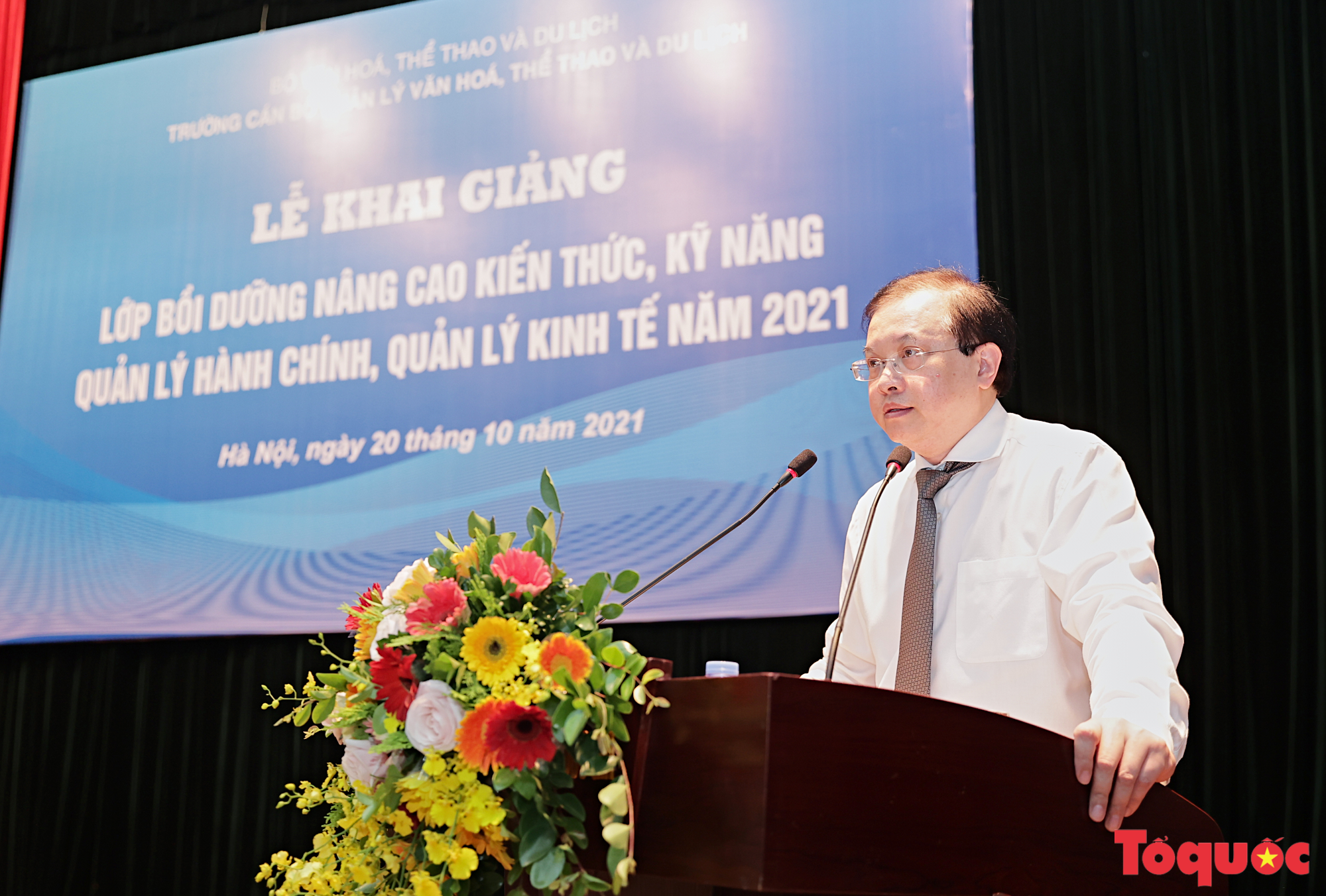 Khai giảng Lớp bồi dưỡng kiến thức, kỹ năng quản lý hành chính, quản lý kinh tế năm 2021 - Ảnh 1.