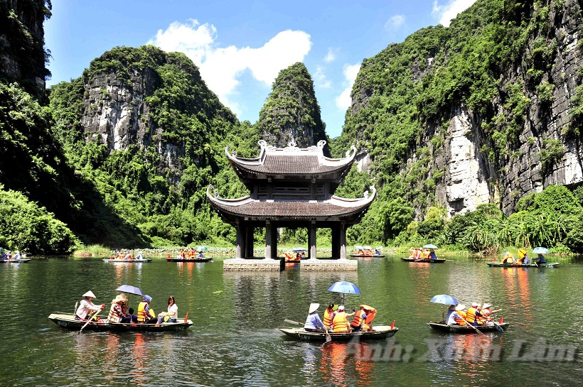 Ninh Bình: Xây dựng kế hoạch phục hồi và phát triển hoạt động du lịch những tháng cuối năm 2021 và năm 2022 - Ảnh 1.