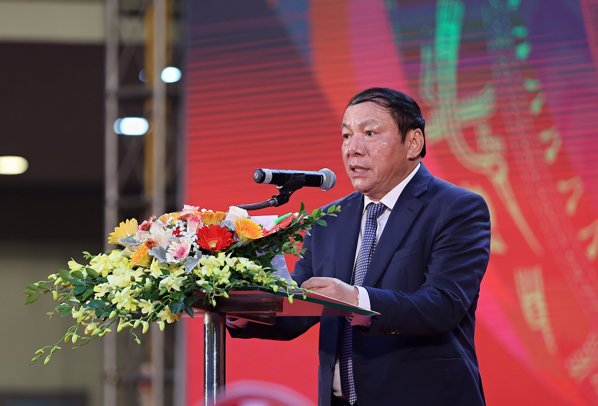 Khai mạc Triển lãm "Văn hóa soi đường cho quốc dân đi" chào mừng Hội nghị Văn hóa toàn quốc - Ảnh 2.
