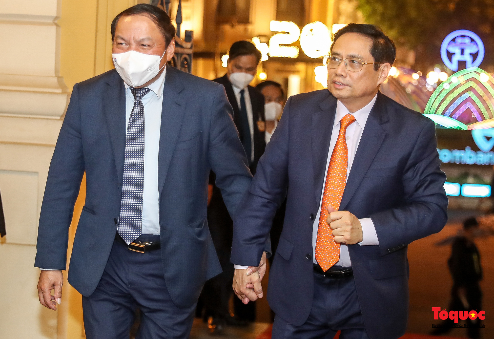 Lãnh đạo Đảng, Nhà nước dự Chương trình nghệ thuật đặc biệt "Niềm tin và Khát vọng" - Ảnh 2.