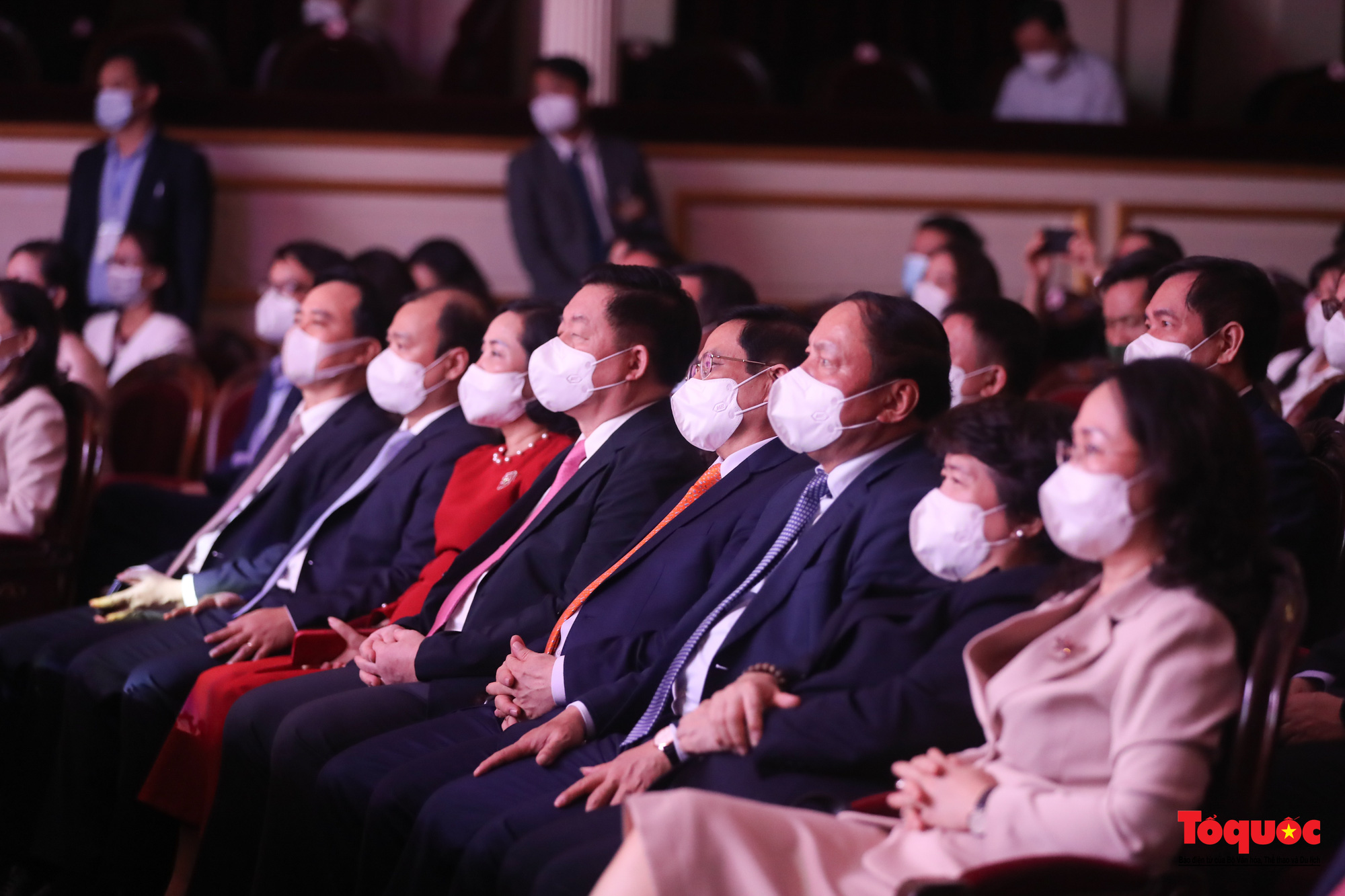 Lãnh đạo Đảng, Nhà nước dự Chương trình nghệ thuật đặc biệt "Niềm tin và Khát vọng" - Ảnh 7.