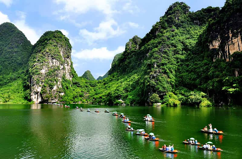 Bảo tồn di sản văn hóa và phát triển kinh tế - xã hội - Ảnh 1.