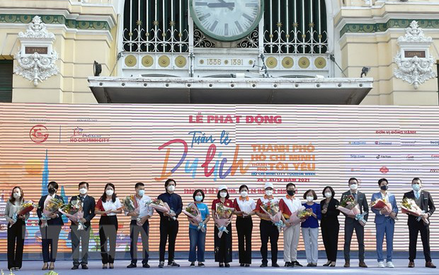 Điểm báo hoạt động ngành Văn hóa, Thể thao và Du lịch ngày 24/12/2021