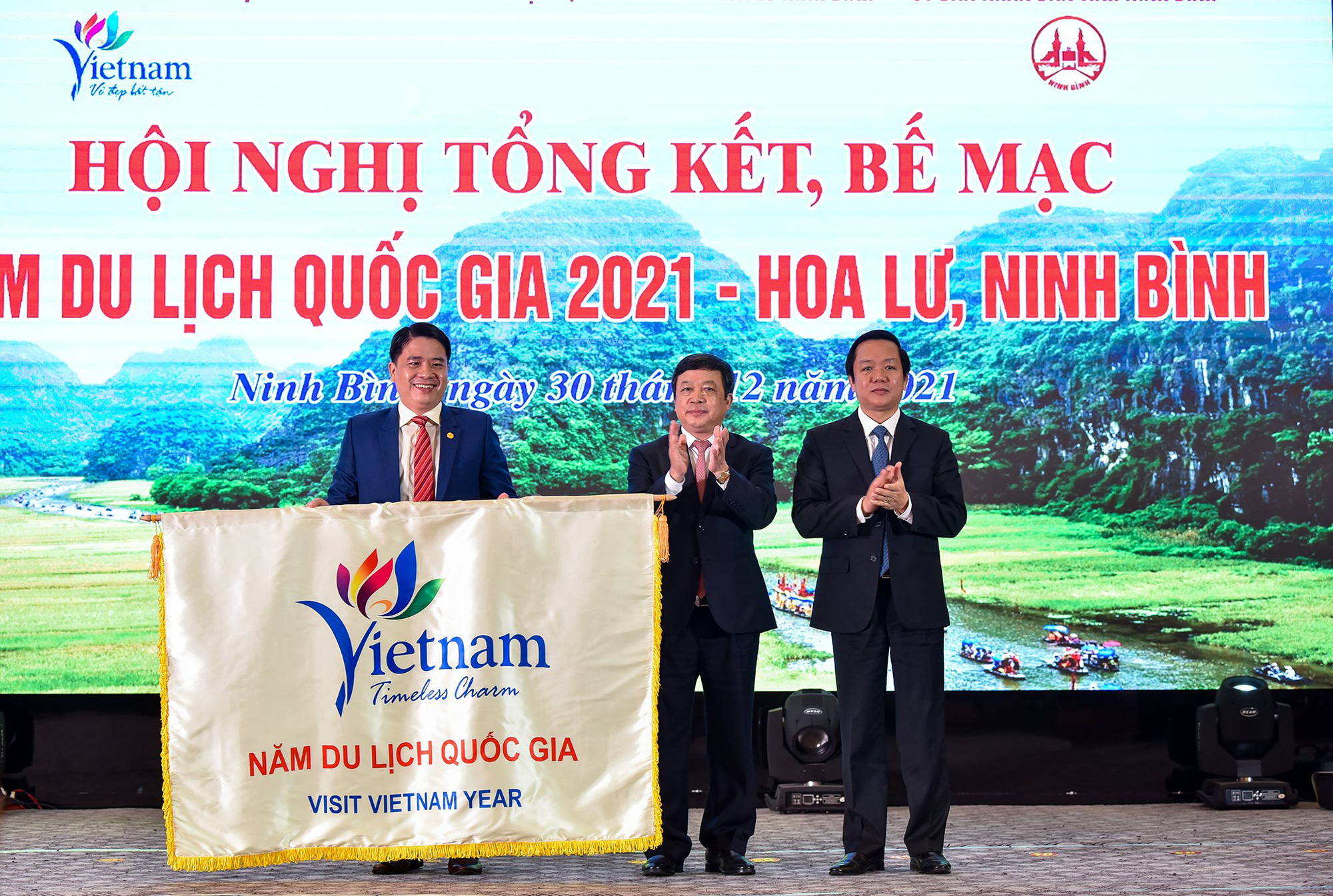 Năm Du lịch quốc gia 2021 chịu ảnh hưởng nghiêm trọng bởi đại dịch Covid-19 - Ảnh 2.