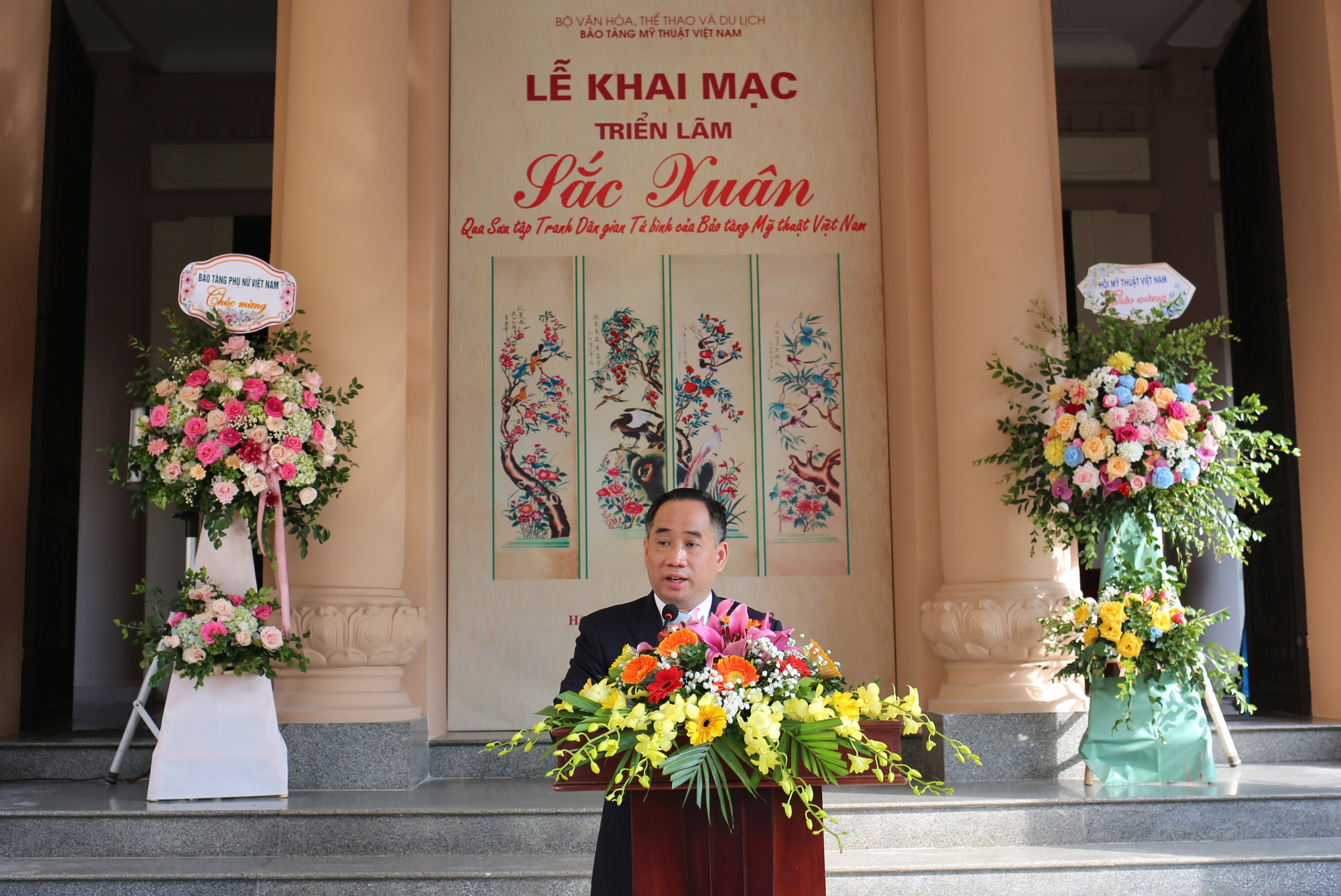 Triển lãm: "Sắc xuân qua sưu tập tranh Tứ bình của Bảo tàng Mỹ thuật Việt Nam" - Ảnh 1.