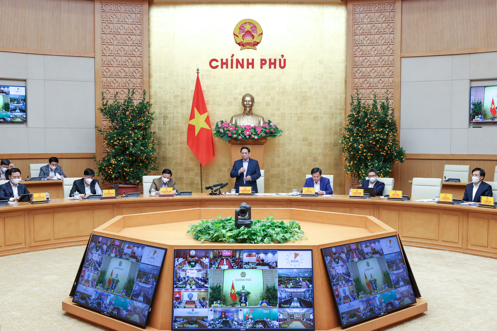 Thủ tướng yêu cầu, chậm nhất là 30/4-1/5 phải mở lại toàn bộ hoạt động du lịch - Ảnh 2.