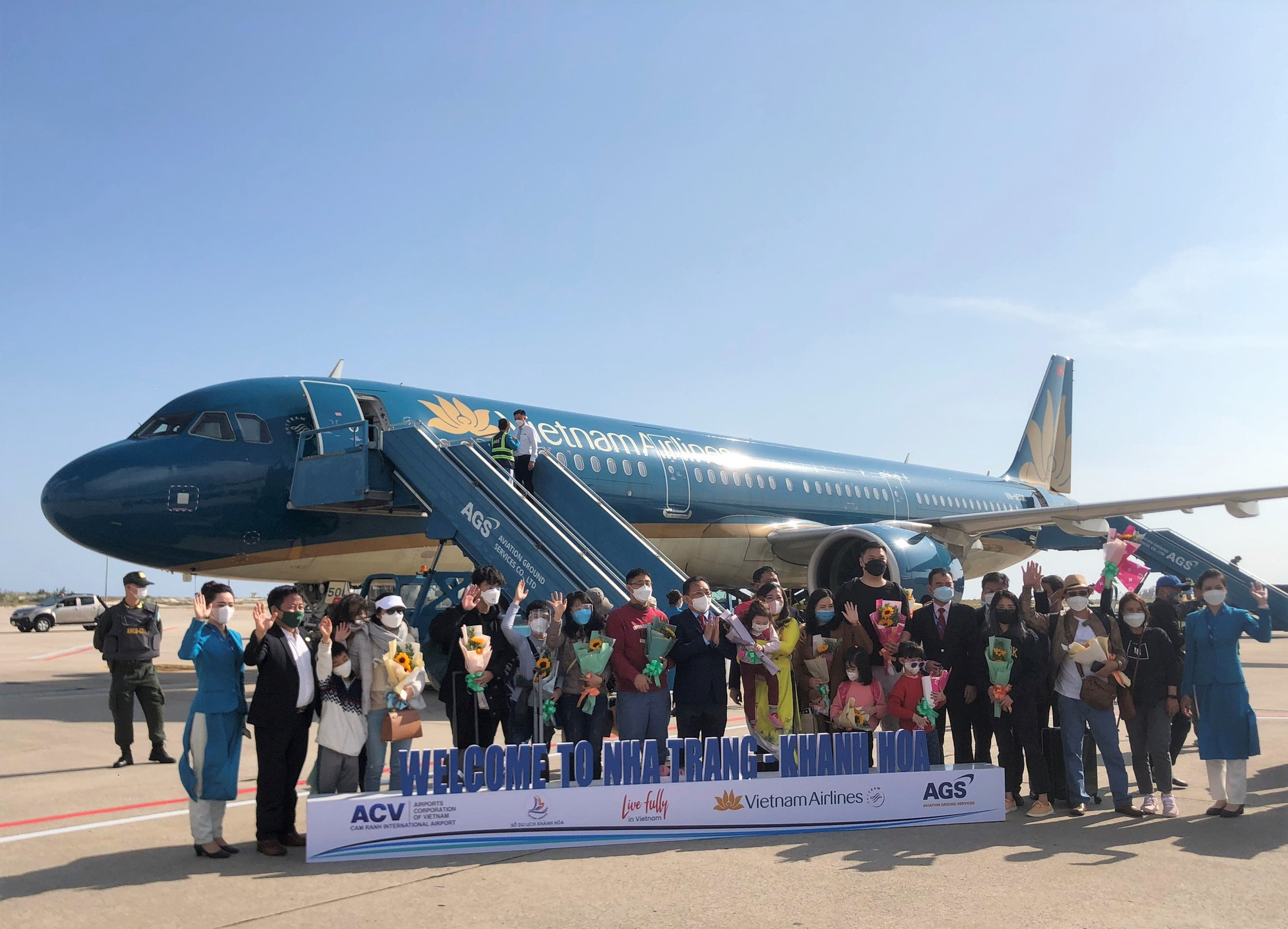 Nha Trang, Phú Quốc đón gần 5000 khách quốc tế trong dịp tết Nhâm Dần - Ảnh 1.