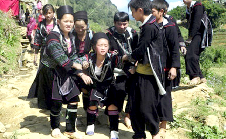 "Kéo vợ"- phong tục đẹp cần điều chỉnh để gìn giữ - Ảnh 2.
