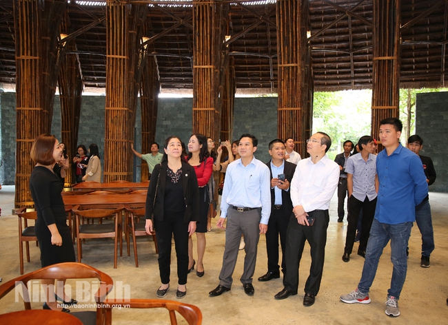 Ninh Bình: Hỗ trợ cho doanh nghiệp du lịch thích ứng linh hoạt trong tình hình mới - Ảnh 1.