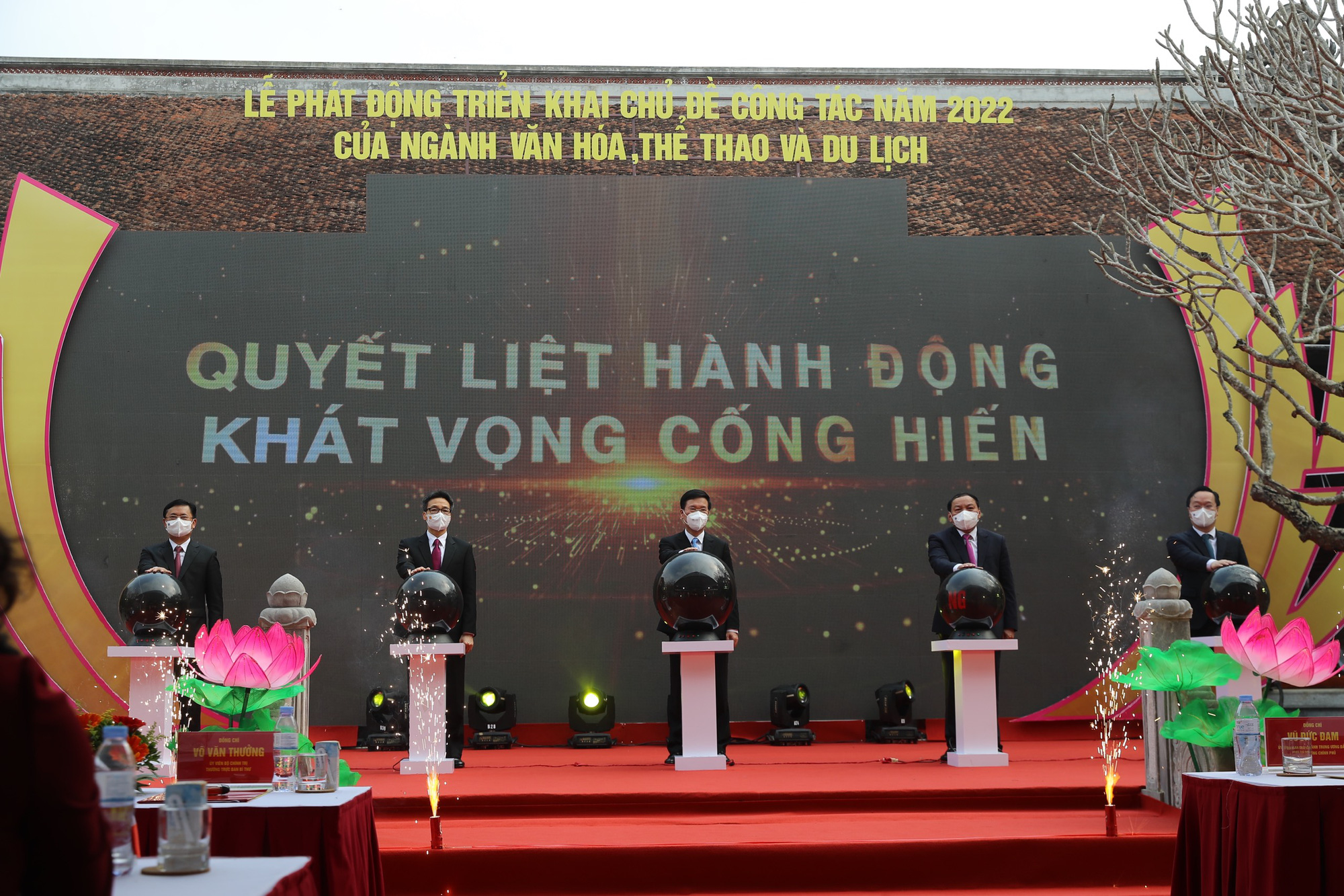 Bộ Văn hoá, Thể thao và Du lịch phát động triển khai chủ đề công tác “Xây dựng môi trường văn hóa cơ sở và công tác cán bộ” - Ảnh 4.