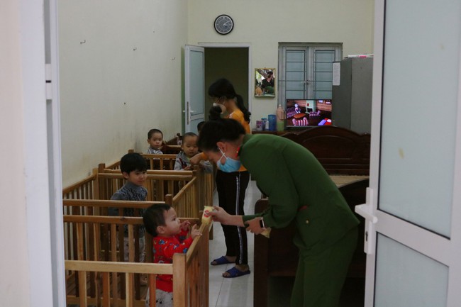 Phát huy tinh thần xung kích, nhân văn của tuổi trẻ Khối Điện ảnh với chương trình thiện nguyện "Vòng tay yêu thương" - Ảnh 3.