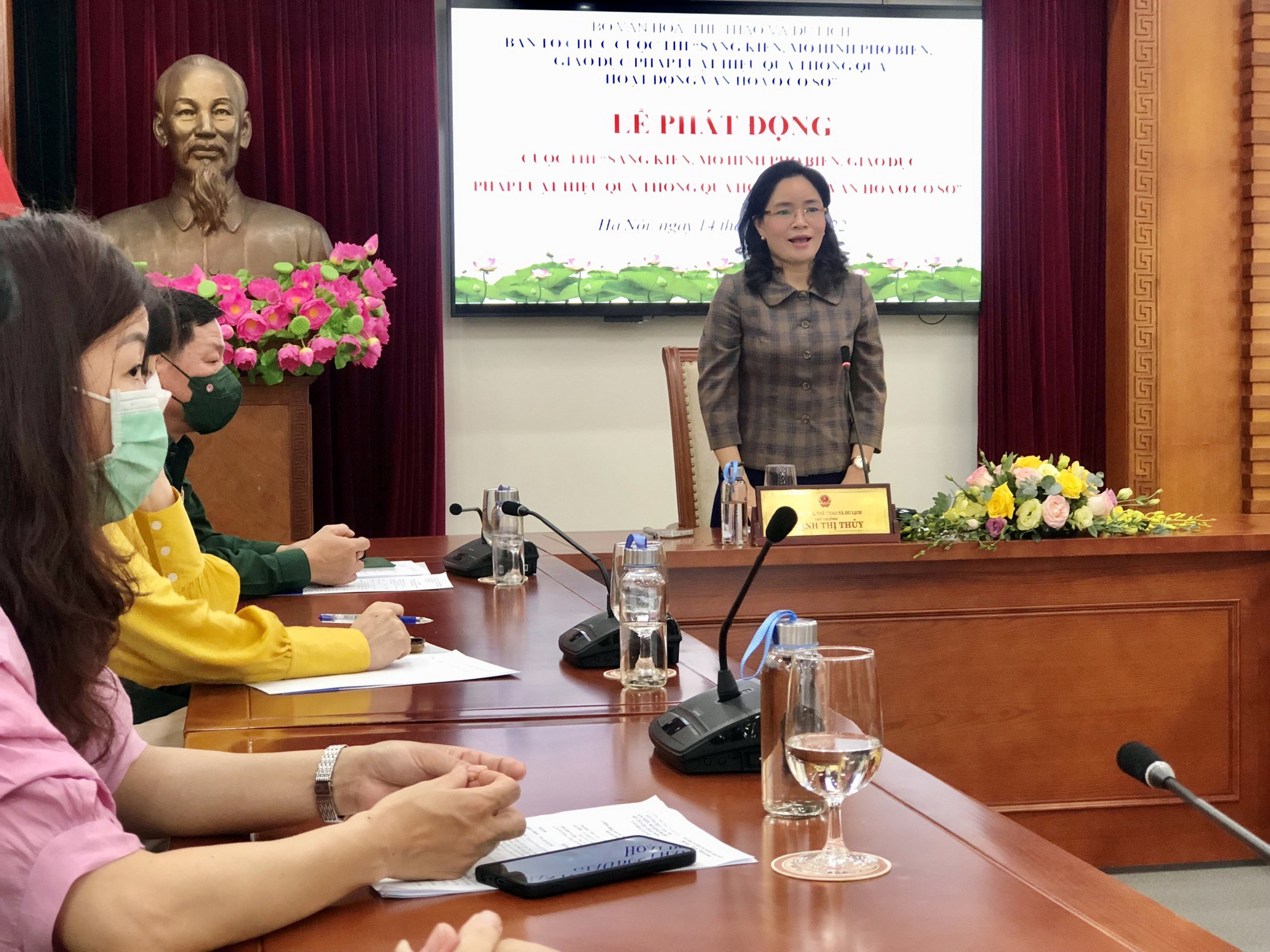 Phát động cuộc thi "Sáng kiến, mô hình phổ biến, giáo dục pháp luật hiệu quả thông qua hoạt động văn hóa ở cơ sở" - Ảnh 1.
