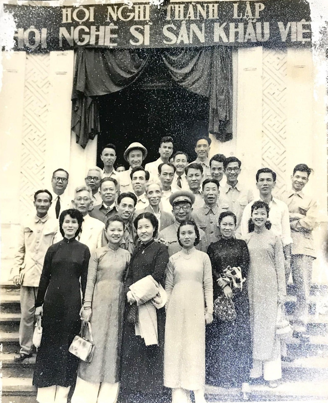 Kỷ niệm 65 năm thành lập Hội Nghệ sĩ sân khấu (7/5/1957 - 2022): Kịch nói những năm đầu kháng chiến chống Pháp và việc thành lập tổ chức tiền thân của Hội - Ảnh 1.