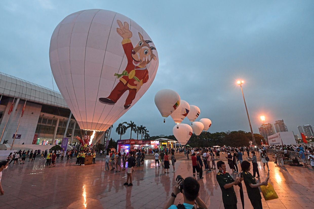 Truyền thông quốc tế dành loạt mỹ từ cho lễ khai mạc SEA Games 31 - Ảnh 3.