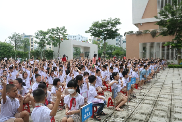 Thủ tướng chỉ đạo tăng cường triển khai công tác xây dựng văn hóa học đường - Ảnh 1.