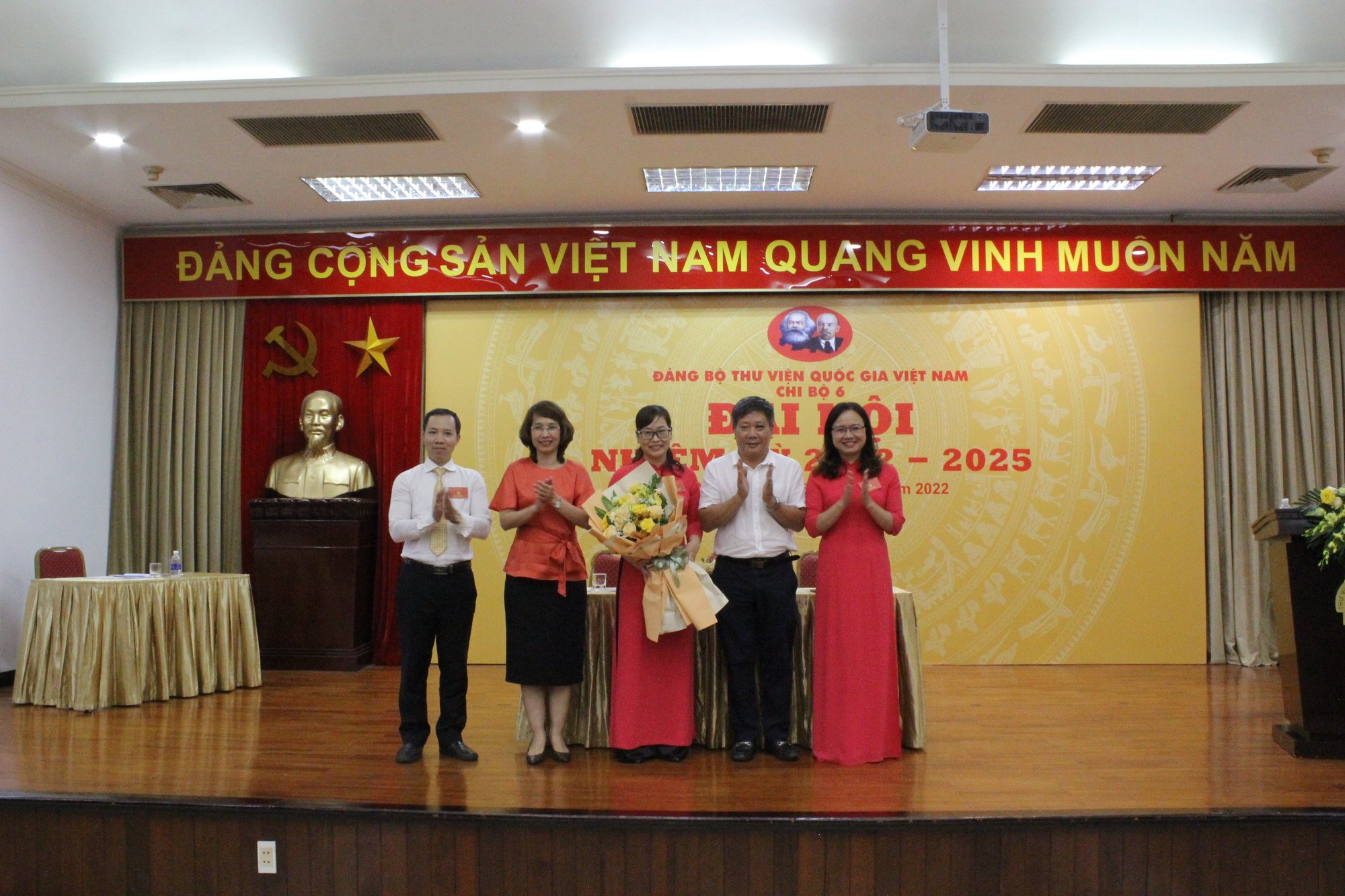 Đảng ủy Bộ VHTTDL tổ chức Hội nghị tập huấn công tác đại hội các chi bộ nhiệm kỳ 2022 - 2025 - Ảnh 6.