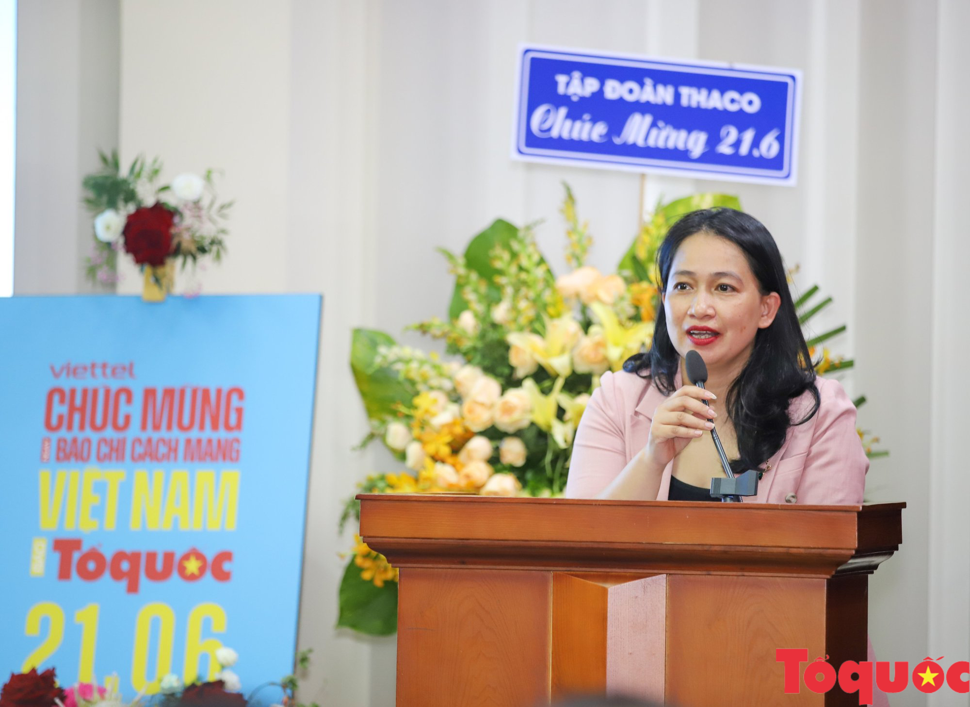 Thứ trưởng Hoàng Đạo Cương thăm và chúc mừng Báo điện tử Tổ Quốc - Ảnh 2.