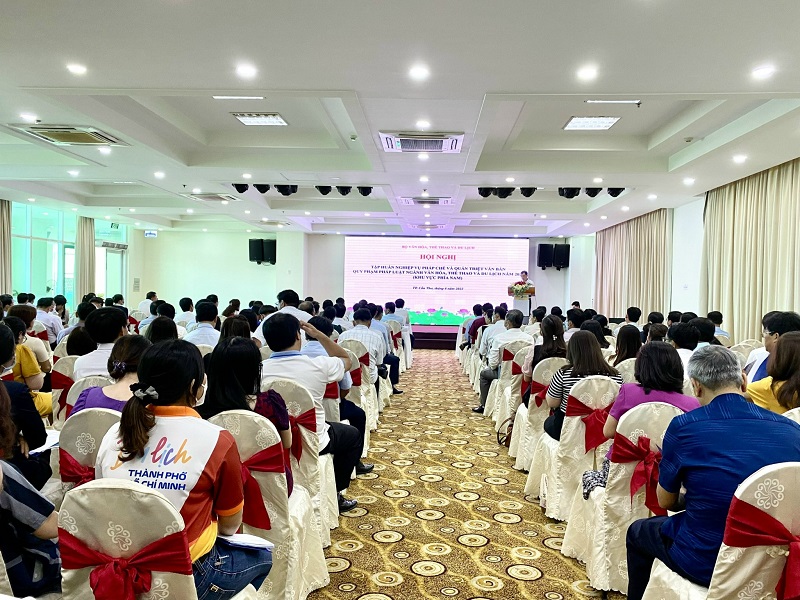 Tăng cường công tác xây dựng và thực thi pháp luật của Ngành VHTTDL gắn với thực tiễn, cơ sở - Ảnh 2.