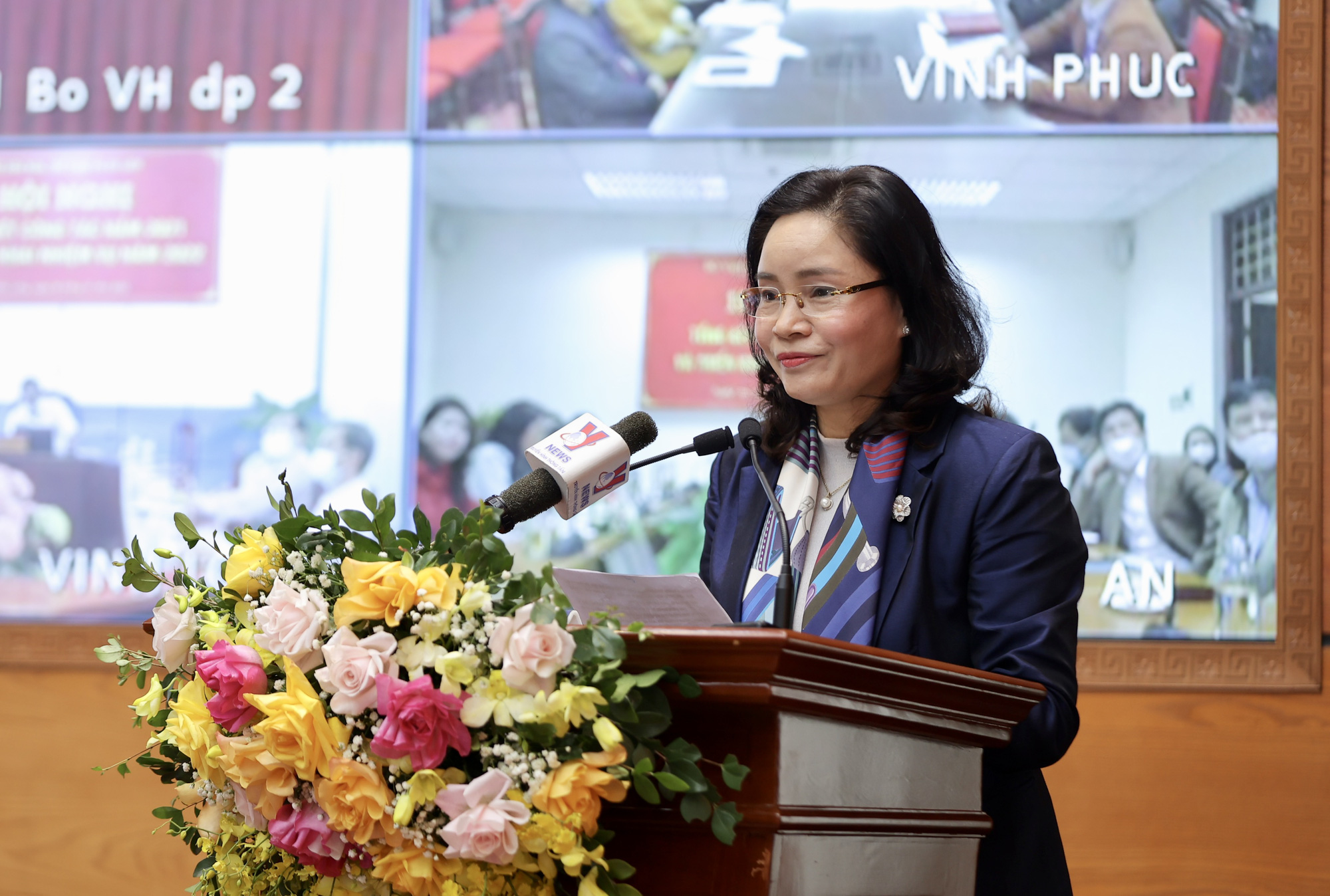 Thứ trưởng Trịnh Thị Thuỷ