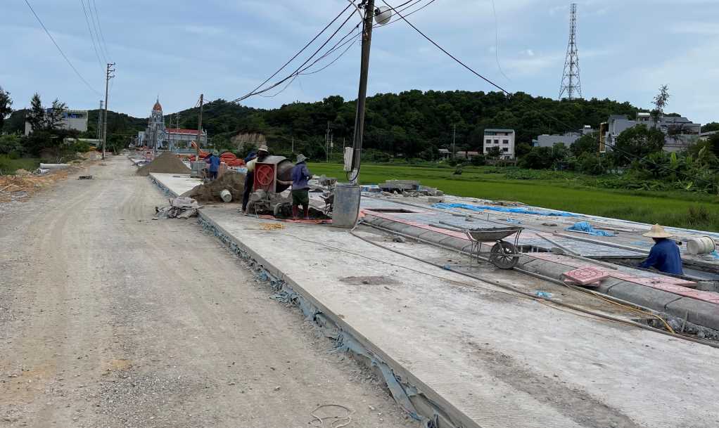 Quảng Ninh: Phát triển hạ tầng phục vụ du lịch biển đảo - Ảnh 2.