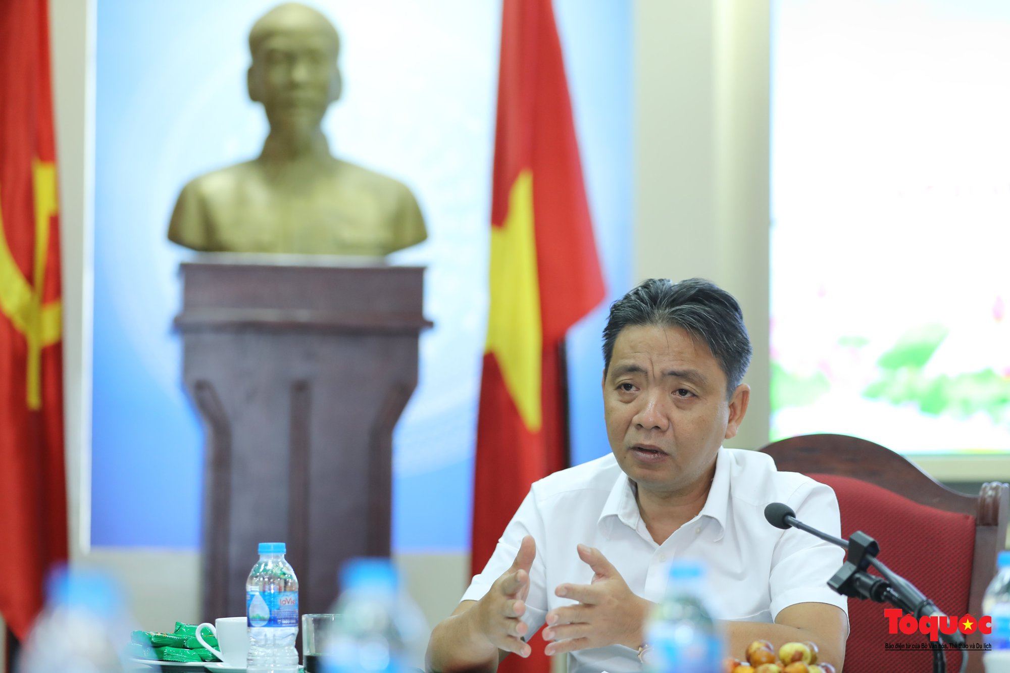 Thứ trưởng Hoàng Đạo Cương dự Hội nghị sơ kết công tác 6 tháng đầu năm của Trung tâm Công nghệ thông tin - Ảnh 3.