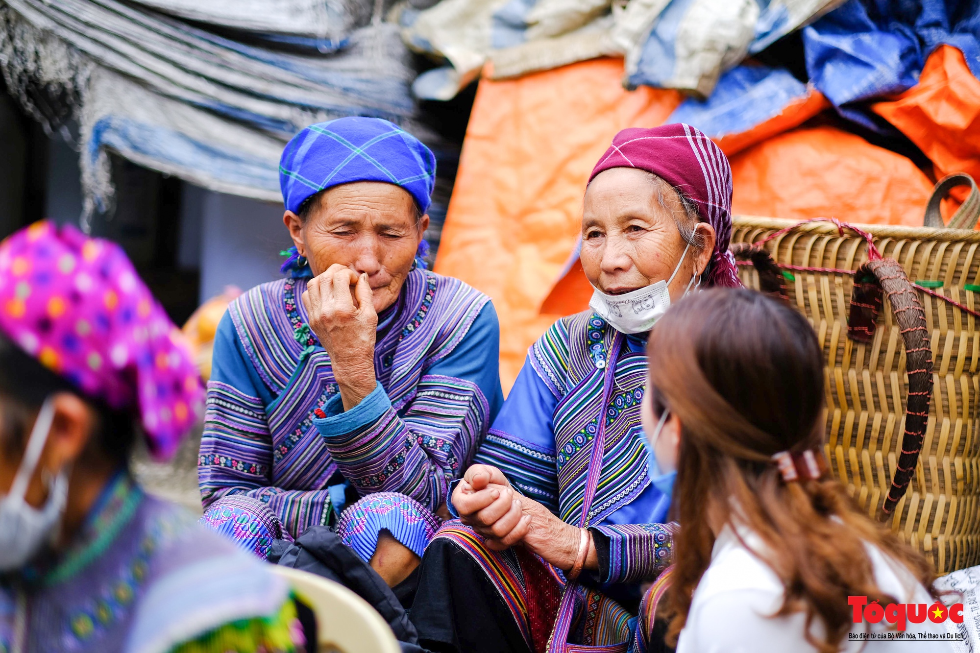 Chợ phiên Bắc Hà - Nét đẹp nguyên sơ ở vùng cao Tây Bắc - Ảnh 18.