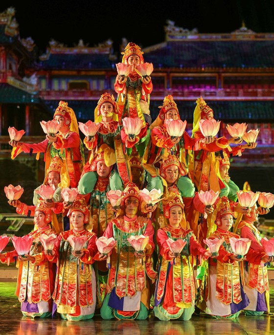 Phát triển văn hóa, con người Huế theo tinh thần Nghị quyết 54 - Ảnh 1.