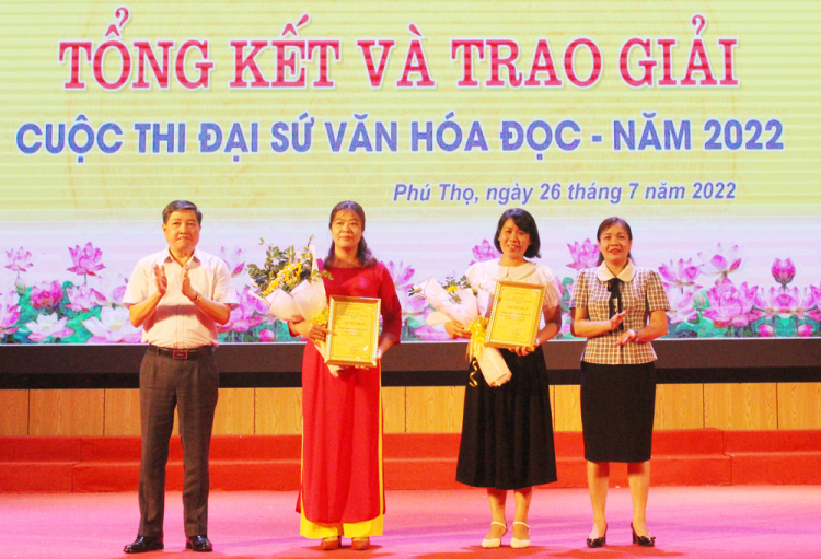 Phú Thọ" Tổng kết và trao giải Cuộc thi Đại sứ văn hóa đọc năm 2022 - Ảnh 2.
