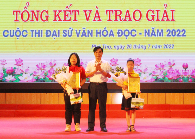 Phú Thọ" Tổng kết và trao giải Cuộc thi Đại sứ văn hóa đọc năm 2022 - Ảnh 1.