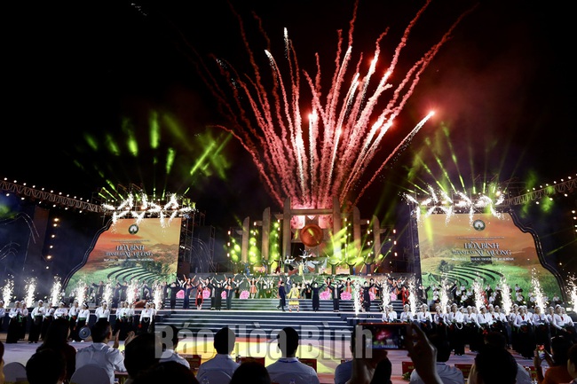 Điểm báo hoạt động ngành Văn hóa, Thể thao và Du lịch ngày 1/8/2022 - Ảnh 1.