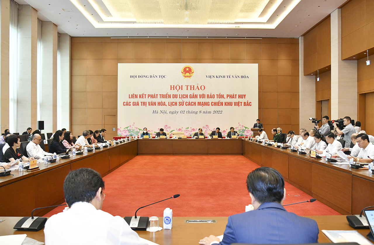 Liên kết, hợp tác phát triển du lịch góp phần bảo tồn, phát huy giá trị văn hóa truyền thống tốt đẹp của các dân tộc thiểu số - Ảnh 1.