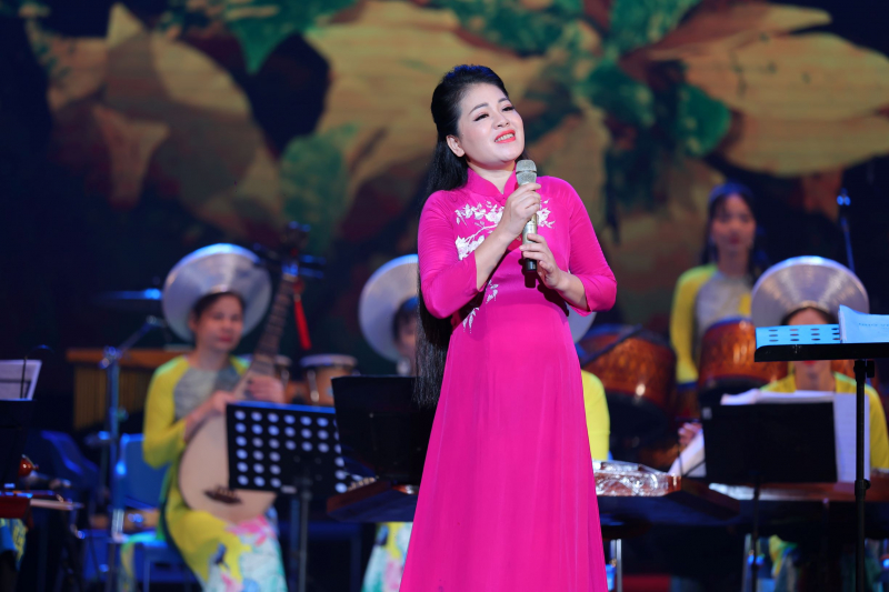 “Hát lên Việt Nam” chào mừng ngày Âm nhạc Việt Nam - Ảnh 3.
