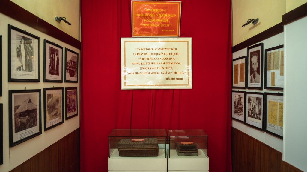 Ngôi nhà cổ còn lưu dấu những kỷ niệm về Bác Hồ - Ảnh 5.