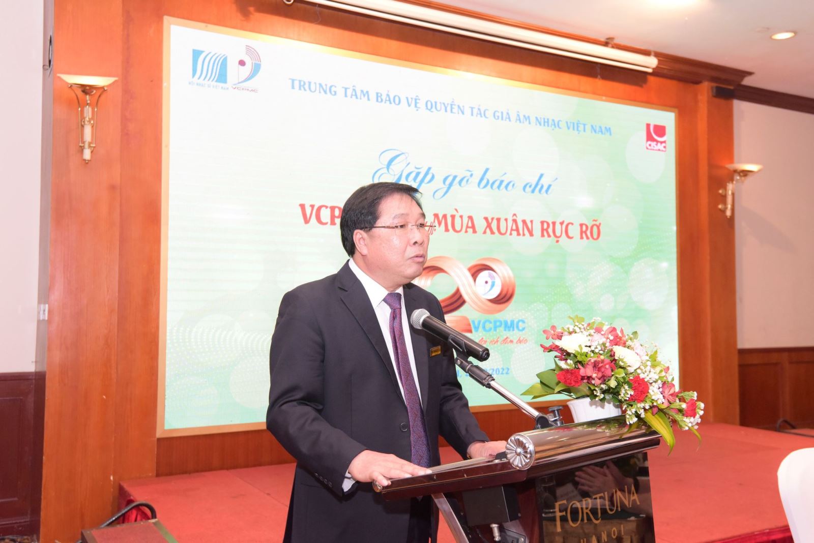 Tôn vinh nhiều nhạc sỹ có công sáng lập Trung tâm Bảo vệ quyền tác giả âm nhạc Việt Nam - Ảnh 1.