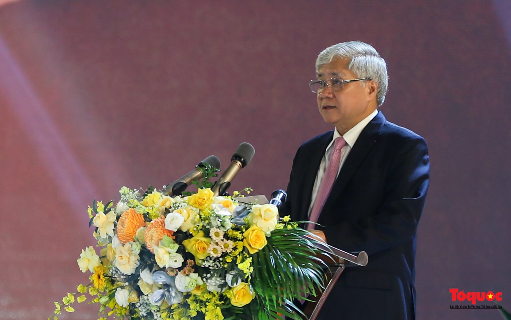 “Văn hóa không có sự cao thấp, nhỏ hay lớn mà chỉ có sự đa dạng, nét đặc sắc tiêu biểu cần được tôn trọng, tôn vinh, phát huy, giữ gìn” - Ảnh 4.