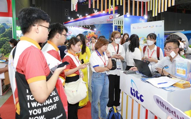 Chuyển đổi số - Yếu tố quan trọng đối với sự phục hồi và phát triển bền vững của ngành du lịch - Ảnh 1.