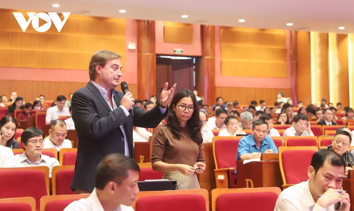 Quảng Ninh gỡ khó cho doanh nghiệp du lịch - Ảnh 1.