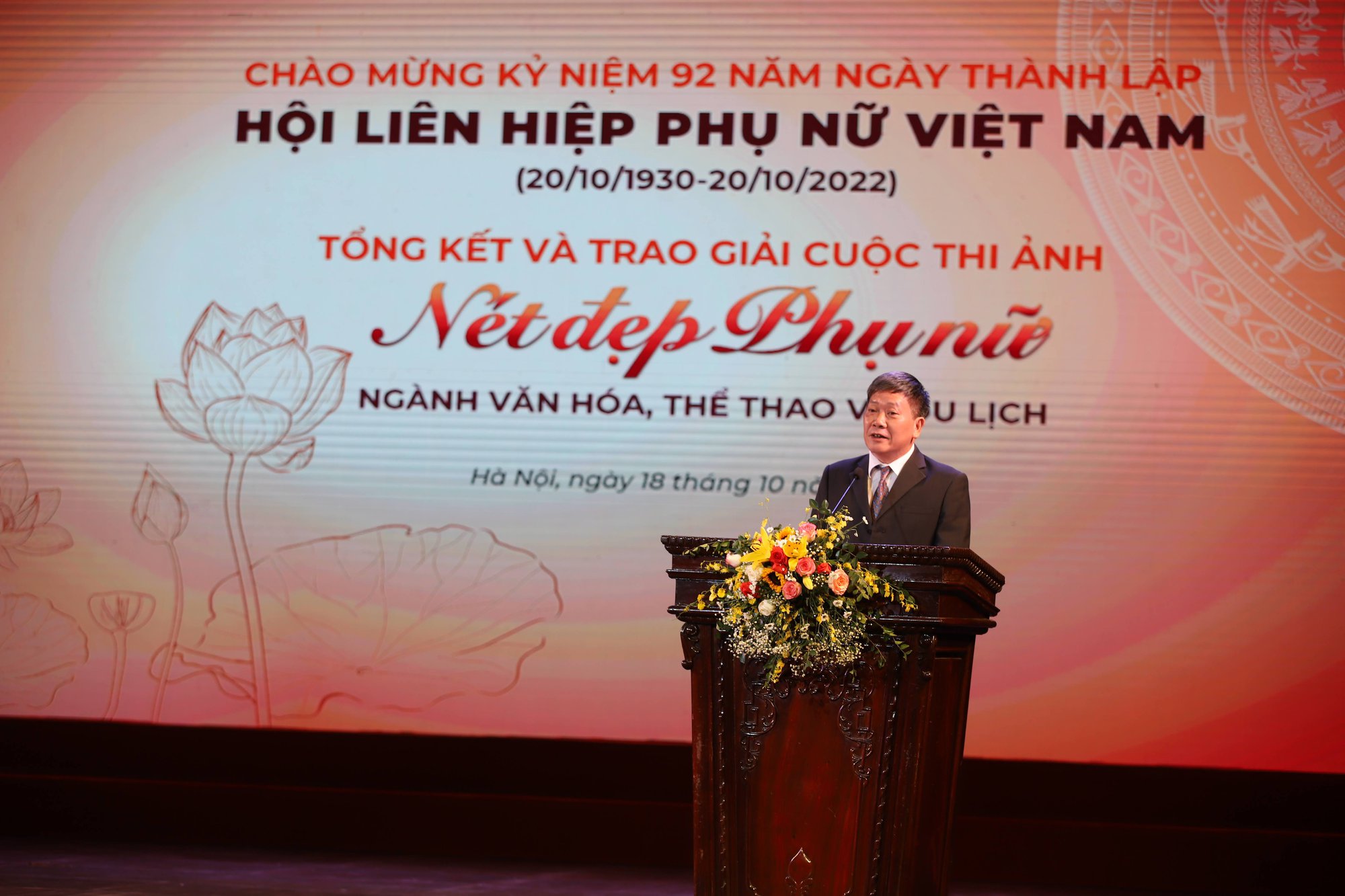 Trao giải cuộc thi ảnh “Nét đẹp phụ nữ ngành văn hóa, thể thao và du lịch” - Ảnh 2.