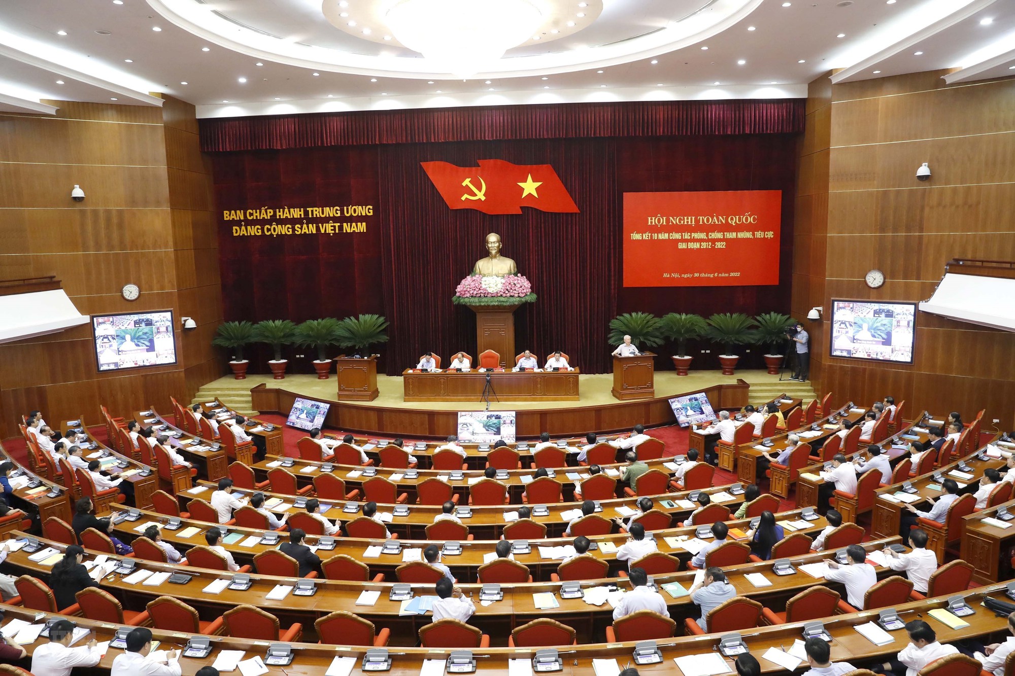 7 bài học kinh nghiệm qua 10 năm phòng, chống tham nhũng, tiêu cực - Ảnh 1.