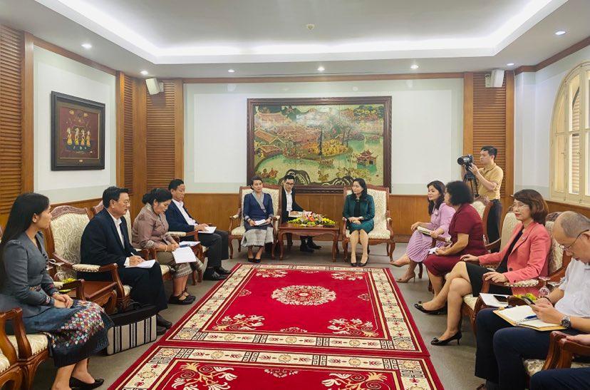 Bộ VHTTDL sẵn sàng chia sẻ, hỗ trợ kinh nghiệm phát triển thư viện cộng đồng ở Lào - Ảnh 2.