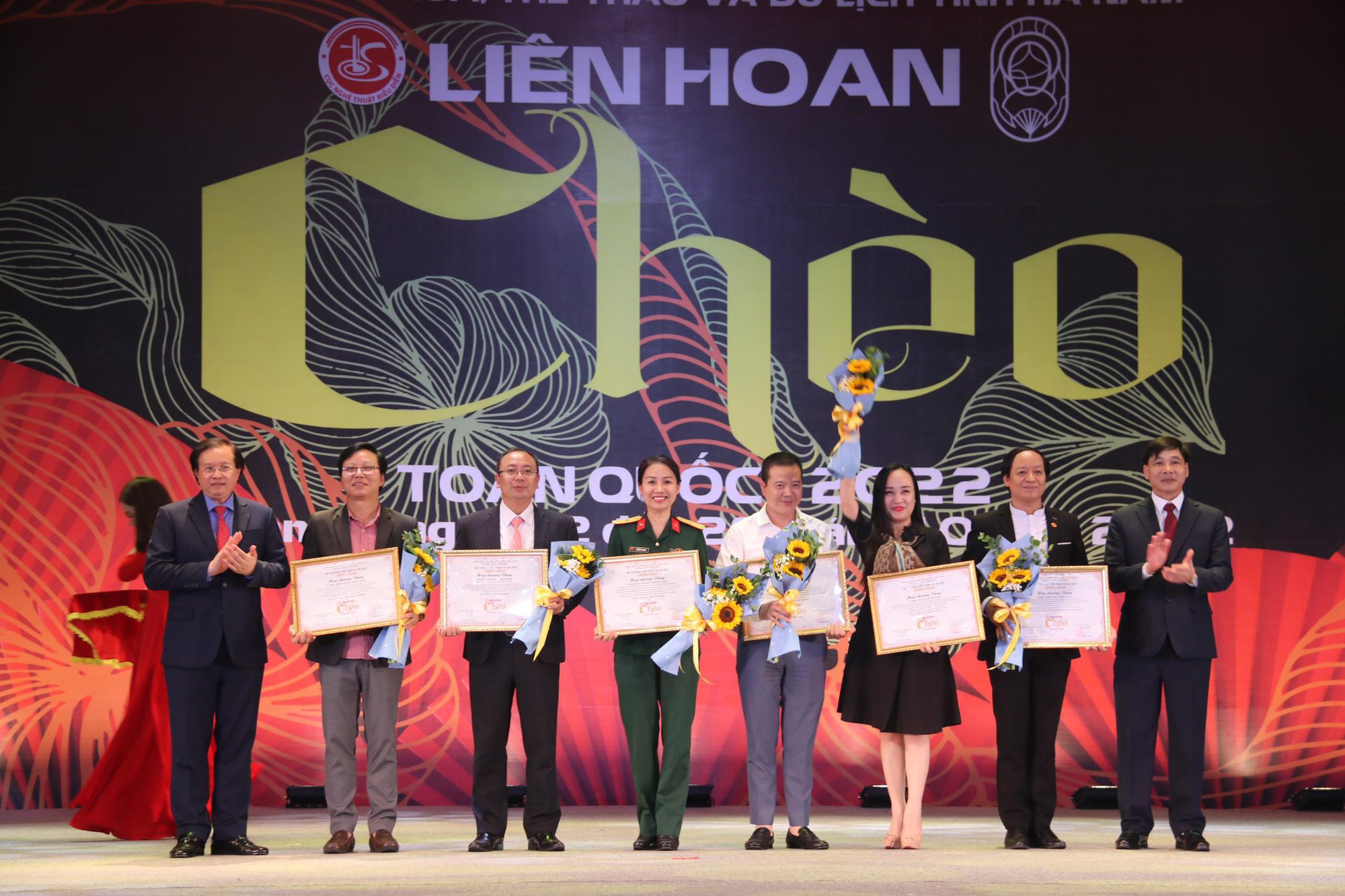 Bế mạc Liên hoan Chèo toàn quốc 2022: 17 vở diễn đoạt giải - Ảnh 4.