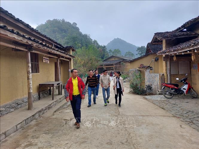 Liên kết khai thác lợi thế, phát triển bền vững du lịch Hà Giang - Ảnh 2.