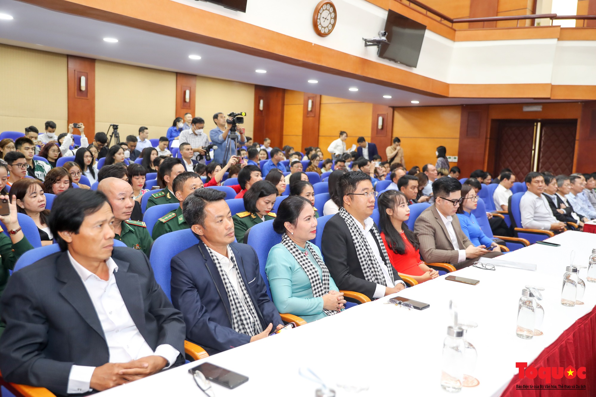 Trao giải cuộc thi “Sáng kiến, mô hình phổ biến, giáo dục pháp luật hiệu quả thông qua hoạt động văn hóa ở cơ sở” - Ảnh 5.