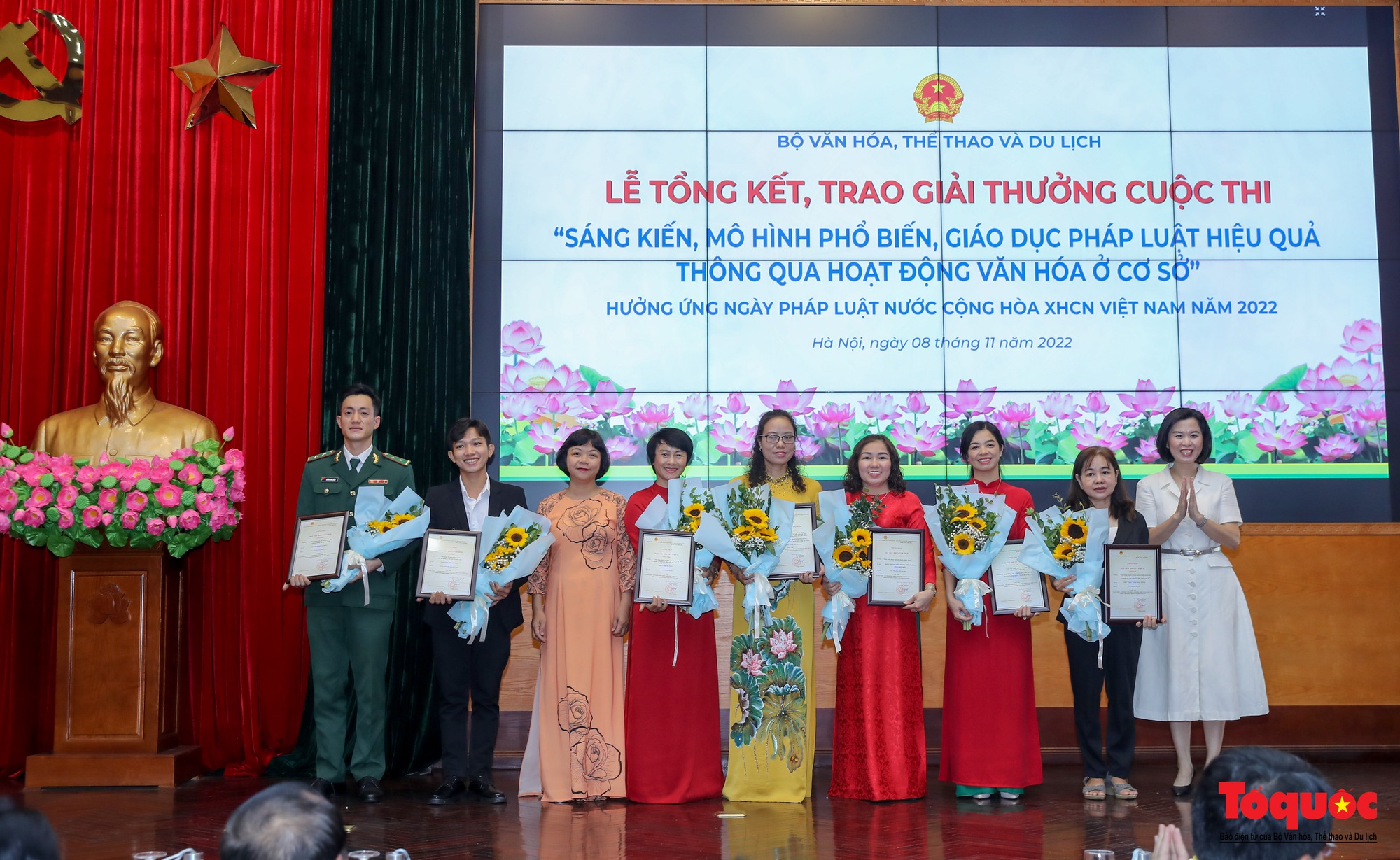 Trao giải cuộc thi “Sáng kiến, mô hình phổ biến, giáo dục pháp luật hiệu quả thông qua hoạt động văn hóa ở cơ sở” - Ảnh 9.