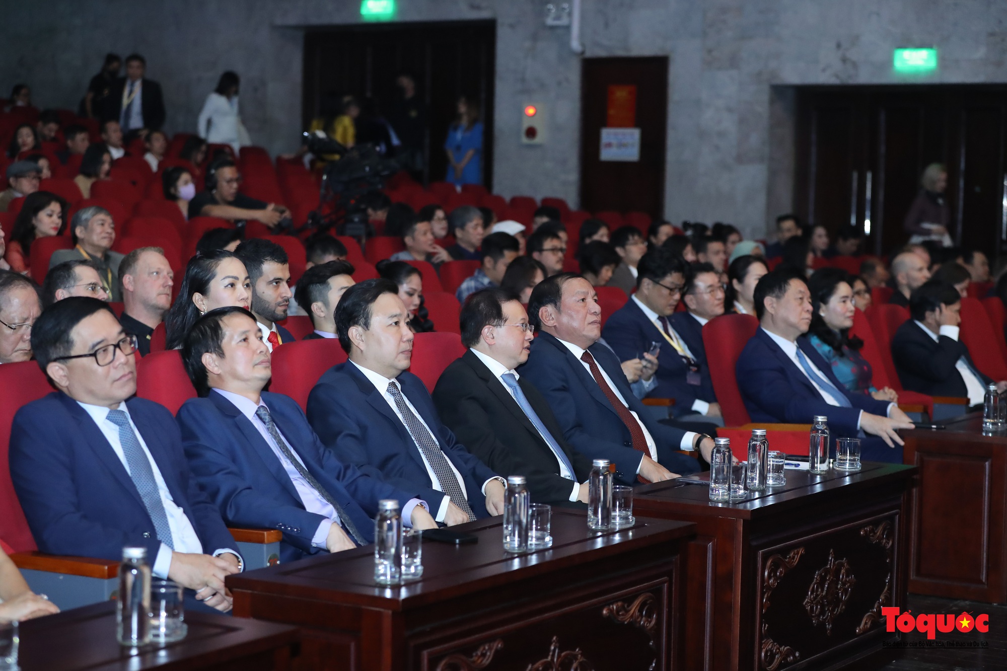 Chùm ảnh: Khai mạc Liên hoan phim quốc tế Hà Nội lần thứ VI-2022 - Ảnh 2.